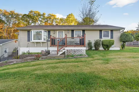 458 Mount Airy Rd, New Windsor, NY 12553
