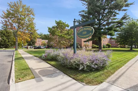 320 S Broadway #R12, Greenburgh, NY 10591