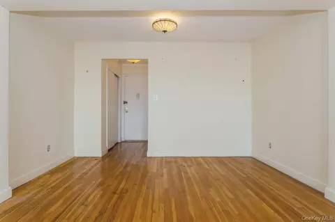 210 E Broadway #6B, Long Beach, NY 11561