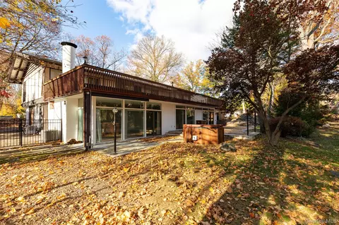 Exterior - 7 Ferris Ln, Poughkeepsie, NY 12601 photo 6 of 13