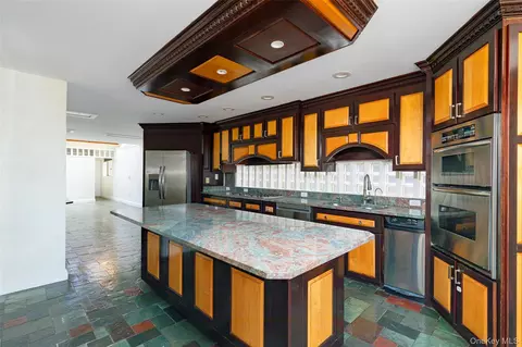 Kitchen - 7 Ferris Ln, Poughkeepsie, NY 12601 photo 1 of 3