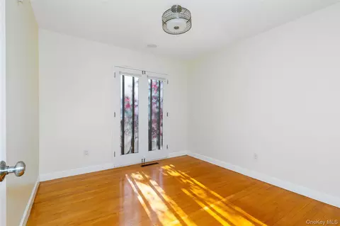 Bedroom - 7 Ferris Ln, Poughkeepsie, NY 12601 photo 4 of 4