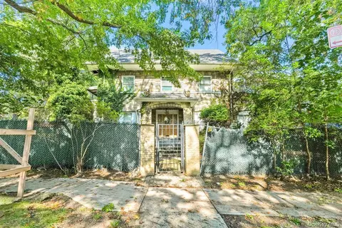 81-26 Austin St, New York, NY