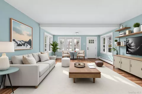 69-01 Alderton St, Rego Park, NY 11374