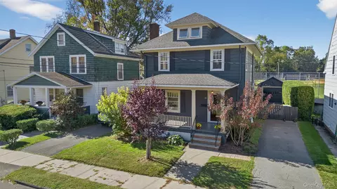 35 Roosevelt Ave, Kingston, NY 12401