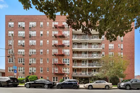 679 Warburton Ave # 8P, Yonkers, NY 10701