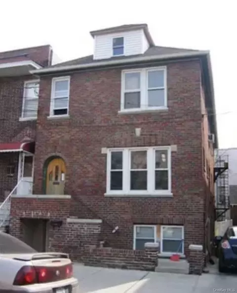2806 Wellman Ave, New York, NY 10461