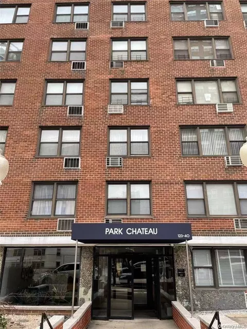 123-40 83 Ave #6D, Kew Gardens, NY 11415