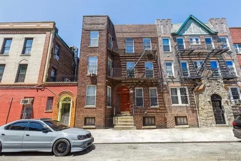 41-32 53rd St, New York, NY 11377
