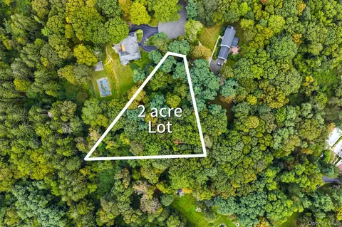 1 Troy Ln, Bedford, NY 10506