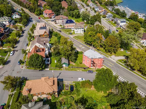 6 Leroy Pl, Newburgh City, NY 12550
