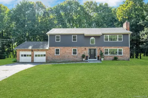 31 Old Deer Park Rd, Katonah, NY 10536