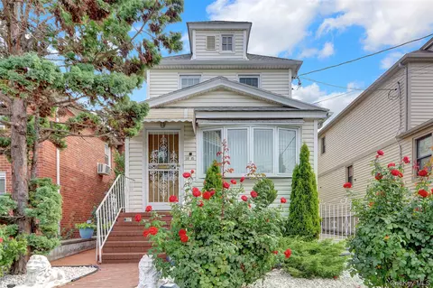 58-15 134th St, Flushing, NY 11355