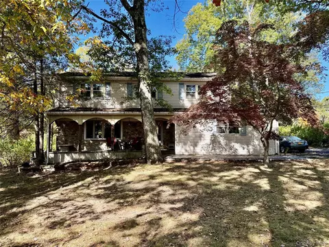 45 Cedar Cliff Rd, Monroe, NY 10950