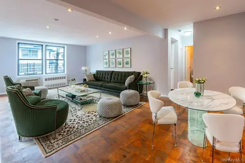 175-45 88th Ave #2L, New York, NY 11432
