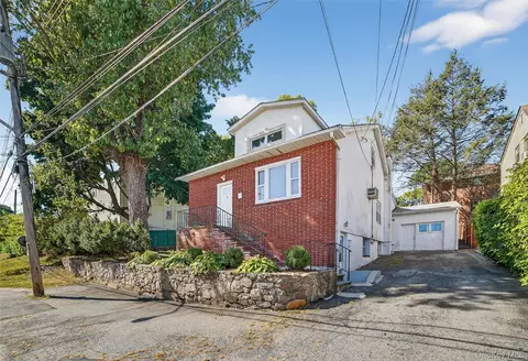 23 Mansion Ave, Yonkers, NY 10704