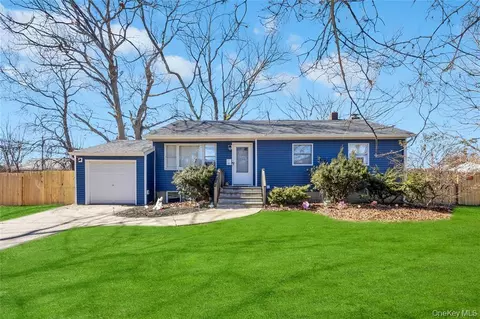 131 Eastwood Blvd, Centereach, NY 11720