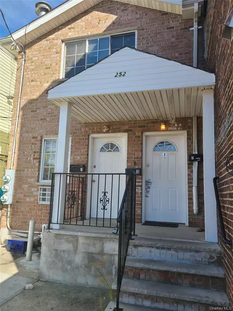 252 Soundview Ave, New York, NY 10473