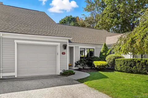 774 Heritage Hls #B, Somers, NY 10589