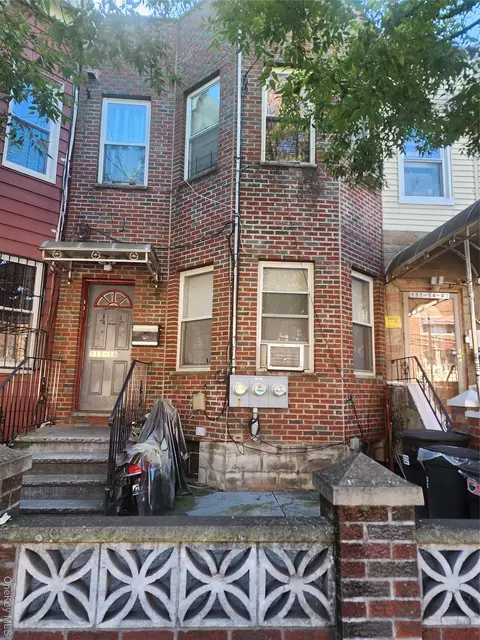 111-16 43rd Ave, New York, NY 11368