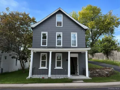 33 Jarrold St, Kingston, NY 12401