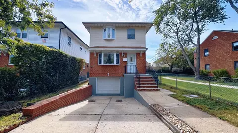 168-12 19th Ave, Whitestone, NY 11357