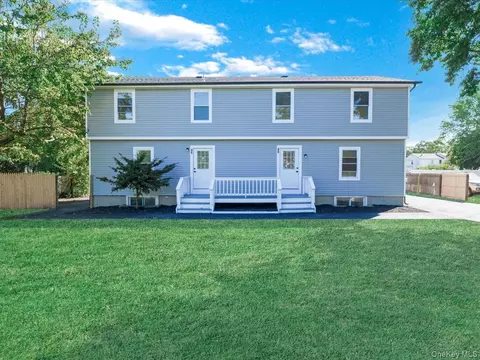 46 Adams Rd, Central Islip, NY 11722