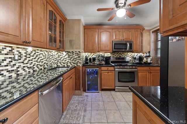 5 Sadore Ln #5P, Yonkers, NY 10710