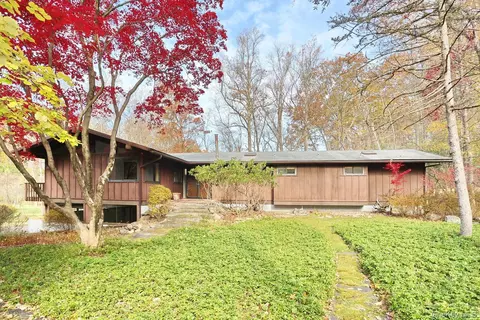 15 White Birch Dr, Ramapo, NY 10970