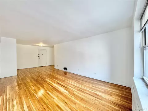 8337 Saint James Ave UNIT 3S, New York, NY 11373