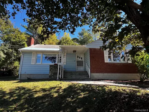 21 Robert Rd, La Grange, NY 12603