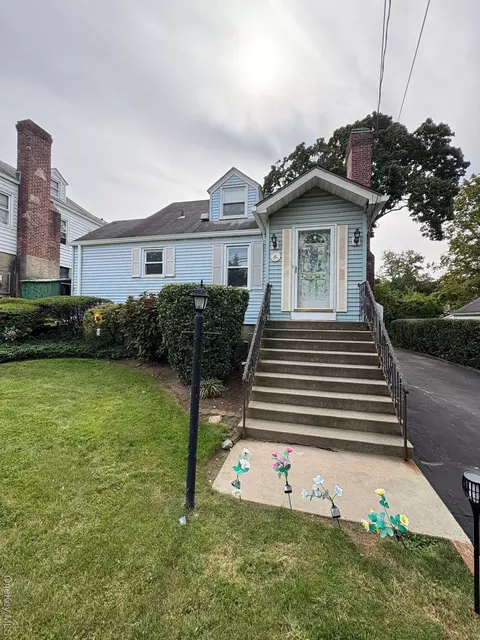 26 Bridge St, Greenburgh, NY 10591