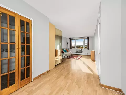 5800 Arlington Ave #9P, New York, NY 10471