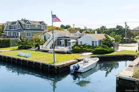 39 Dune Rd, Westhampton Beach, NY 11978