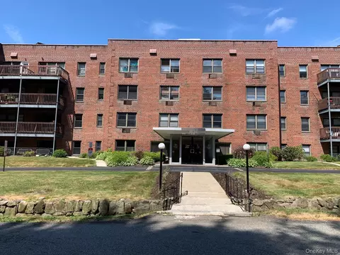 5 Oakdale Mnr #L14, Ramapo, NY 10901