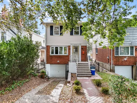 32-28 Parsons Blvd, Flushing, NY 11354