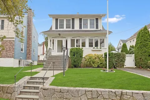 322 Columbus Ave, Eastchester, NY 10707