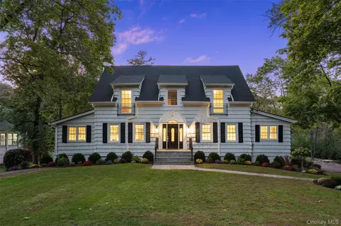 21 Cambridge Rd, Scarsdale, NY 10583