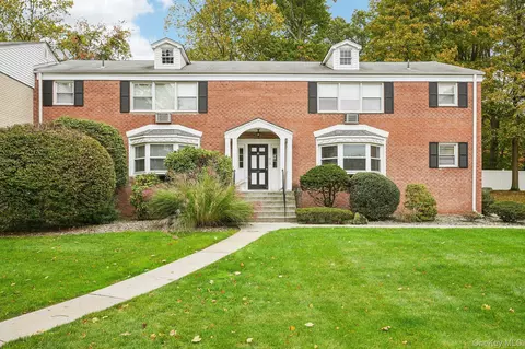 13 Lenox Ct #910, Ramapo, NY 10901