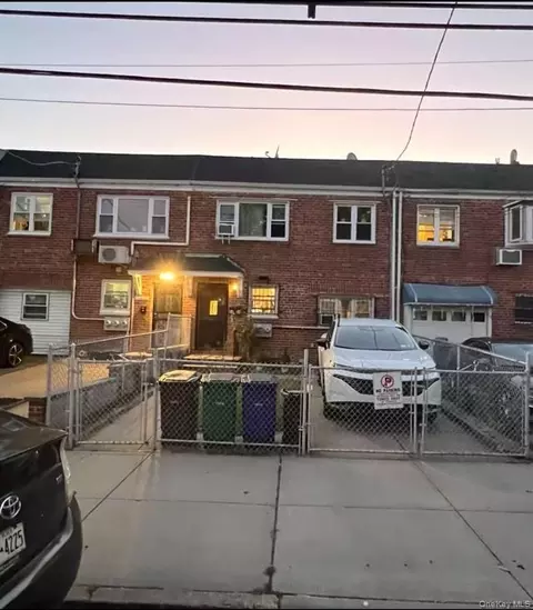 24-14 93 St, New York, NY 11369