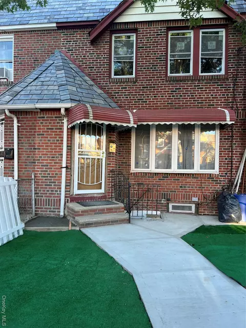 114-28 198th St, New York, NY 11412