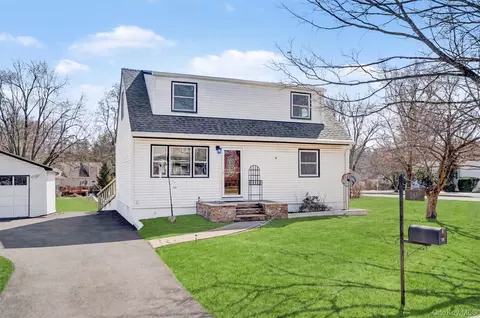 19 Ann Pl, Monroe, NY 10950