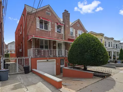 4450 Matilda Ave, New York, NY 10470