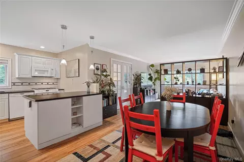 2333 Palmer Ave #2G, New Rochelle, NY 10801