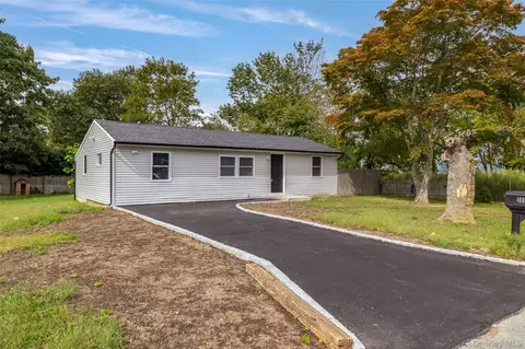 506 Scherger Ave, Brookhaven, NY 11772