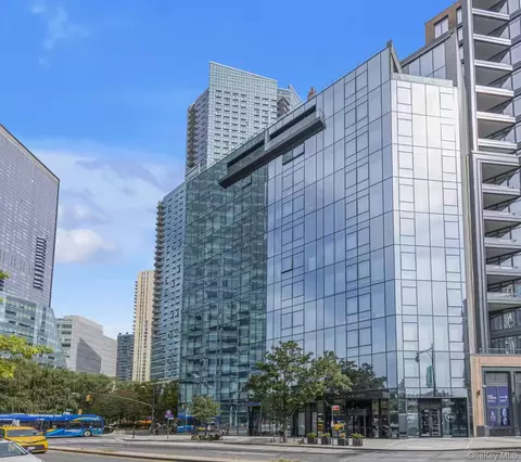 5 Court Sq #6A, Long Island City, NY 11101