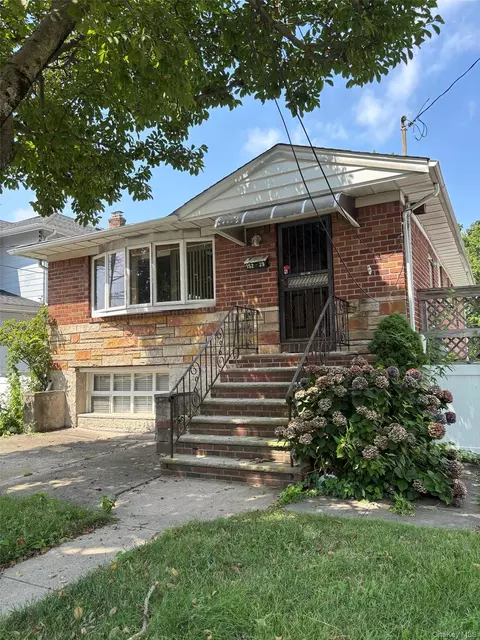 152-39 12th Rd, New York, NY 11357