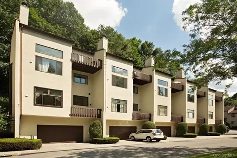 356 N Greeley Ave, New Castle, NY 10514