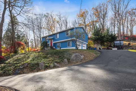 97 Old Rd, Brewster, NY 10509