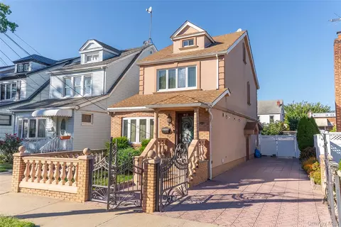 151-25 21 Ave, New York, NY 11357